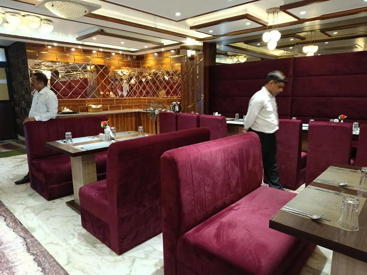 Hotel Taj Ambassador Agra   Agra (Uttar Pradesh)